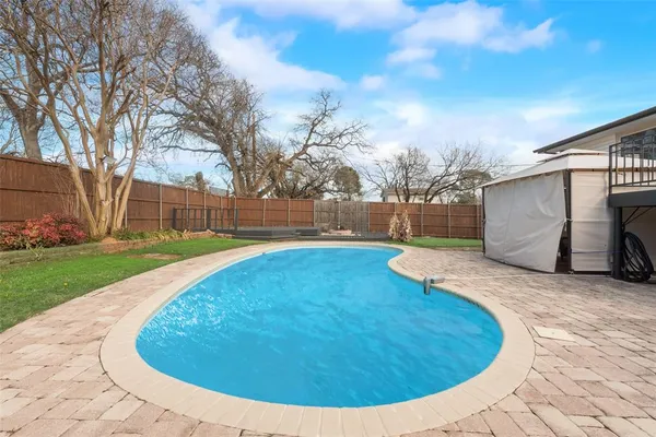 $2,800 | 129 Senter Valley Road, Irving, TX 75060