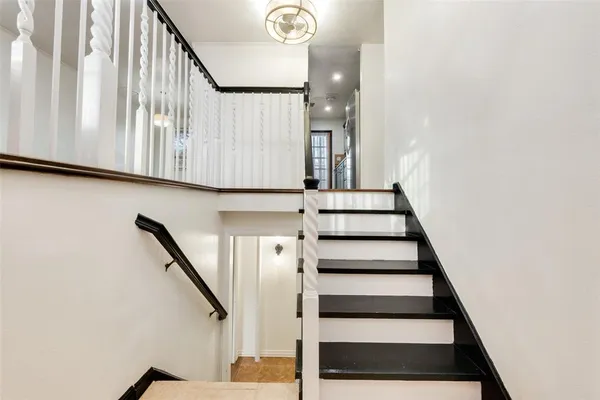 $2,800 | 129 Senter Valley Road, Irving, TX 75060