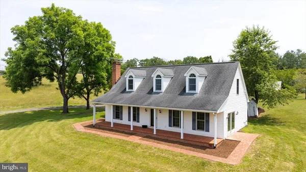 $699,000 | 274 A Aaron Mountain Road, Castleton, VA 22716