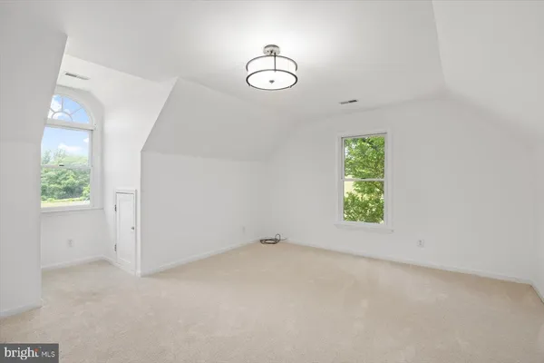 $699,000 | 274 A Aaron Mountain Road, Castleton, VA 22716