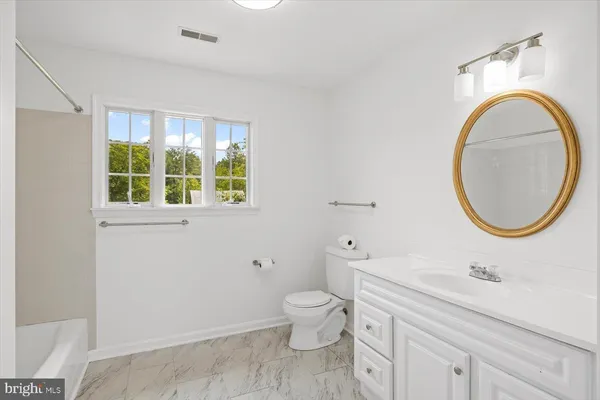$699,000 | 274 A Aaron Mountain Road, Castleton, VA 22716