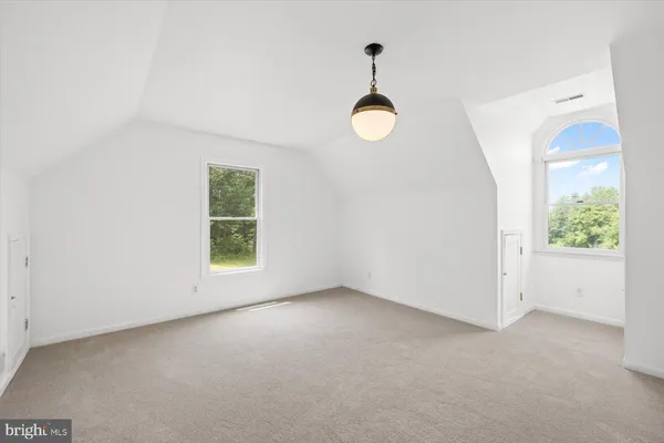 $699,000 | 274 A Aaron Mountain Road, Castleton, VA 22716