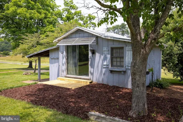 $699,000 | 274 A Aaron Mountain Road, Castleton, VA 22716