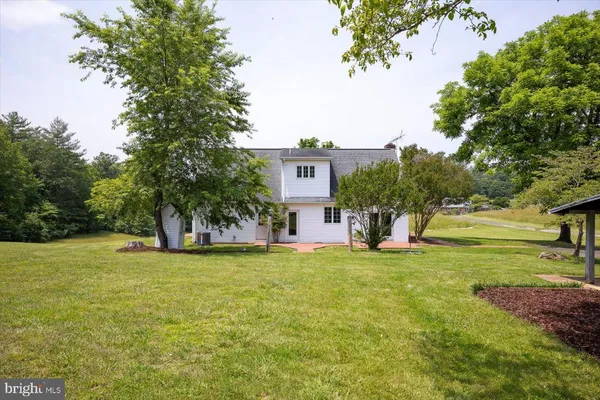 $699,000 | 274 A Aaron Mountain Road, Castleton, VA 22716