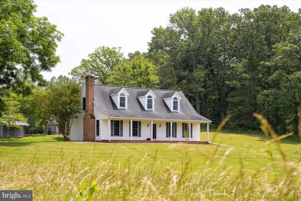 $699,000 | 274 A Aaron Mountain Road, Castleton, VA 22716