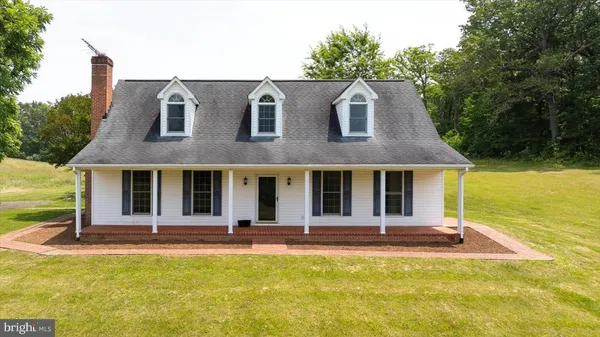 $699,000 | 274 A Aaron Mountain Road, Castleton, VA 22716