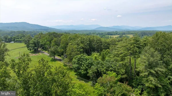 $699,000 | 274 A Aaron Mountain Road, Castleton, VA 22716