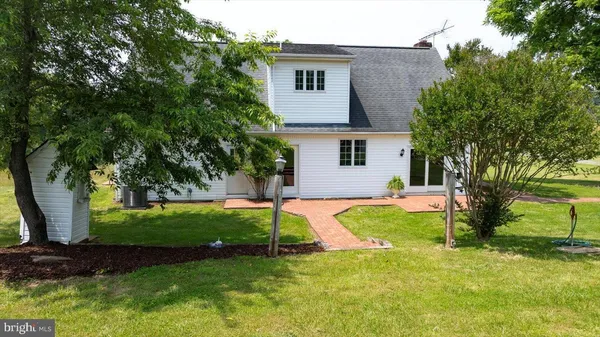 $699,000 | 274 A Aaron Mountain Road, Castleton, VA 22716