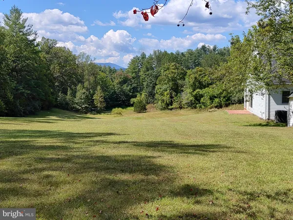 $699,000 | 274 A Aaron Mountain Road, Castleton, VA 22716