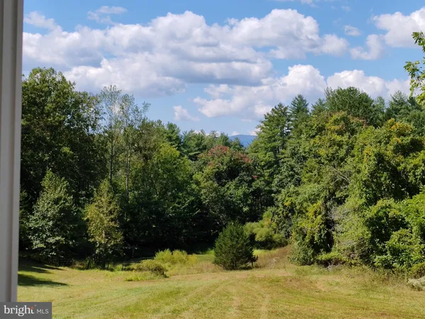 $699,000 | 274 A Aaron Mountain Road, Castleton, VA 22716