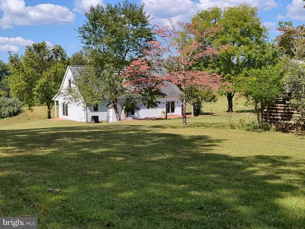 $699,000 | 274 A Aaron Mountain Road, Castleton, VA 22716