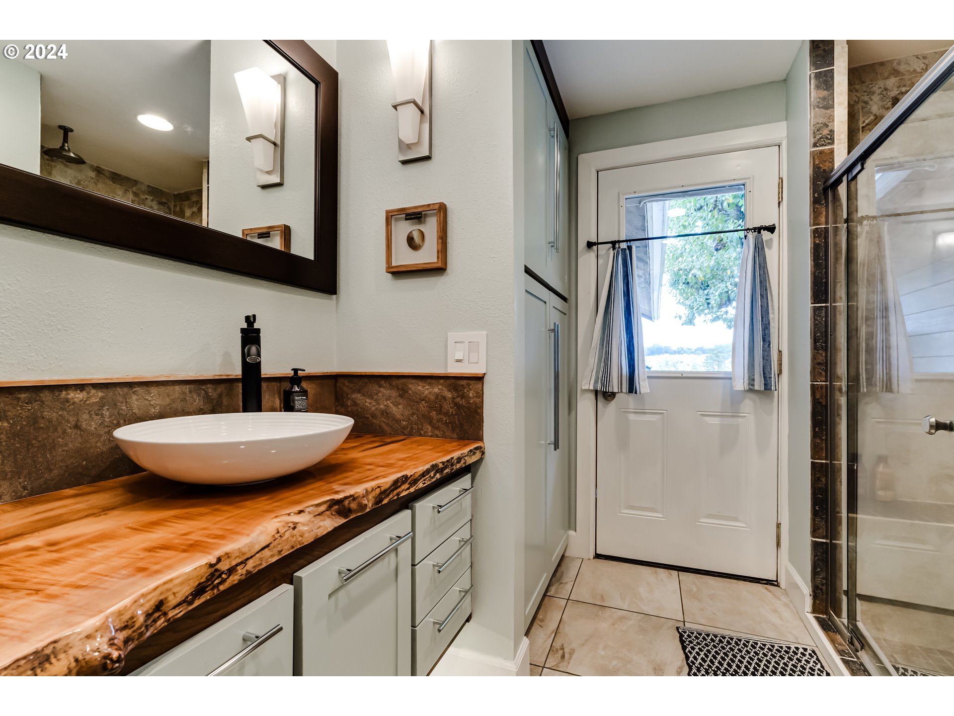 87893 Green Hill Road Eugene, OR 97402 - Photo 20 of 43 Gallery Image 20