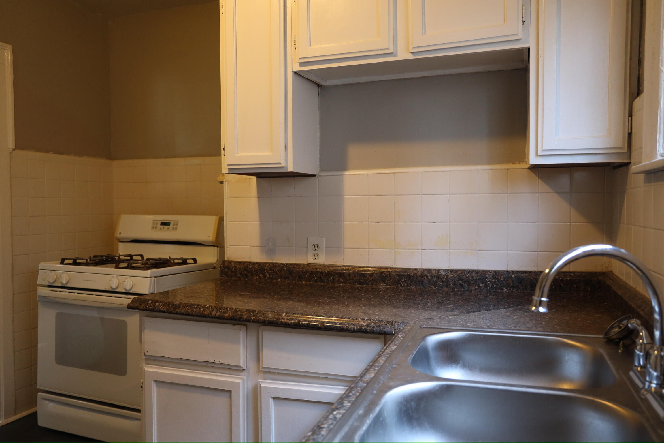 3825 Waverly Street Detroit, MI 48238 - Photo 13 of 45 5M0A8895