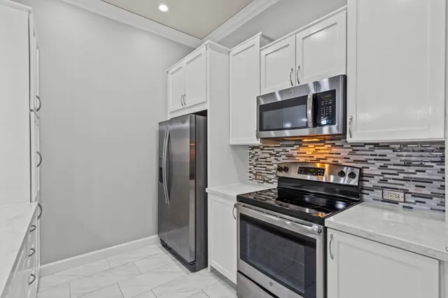 $1,925 | 1900 Genesee Street, Unit 403, Houston, TX 77006