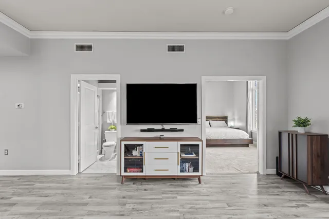 $1,925 | 1900 Genesee Street, Unit 403, Houston, TX 77006