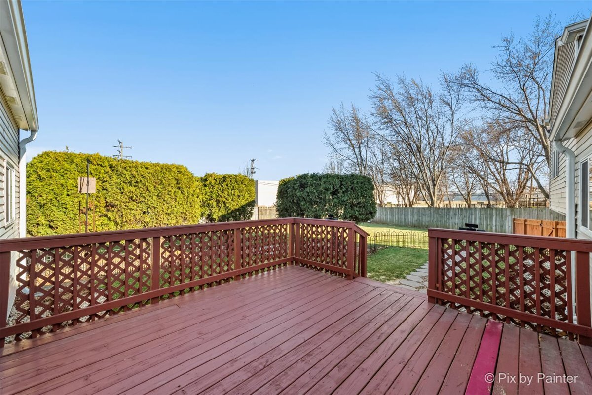 1502 Sawgrass Court Elgin, IL 60123 - Photo 30 of 39