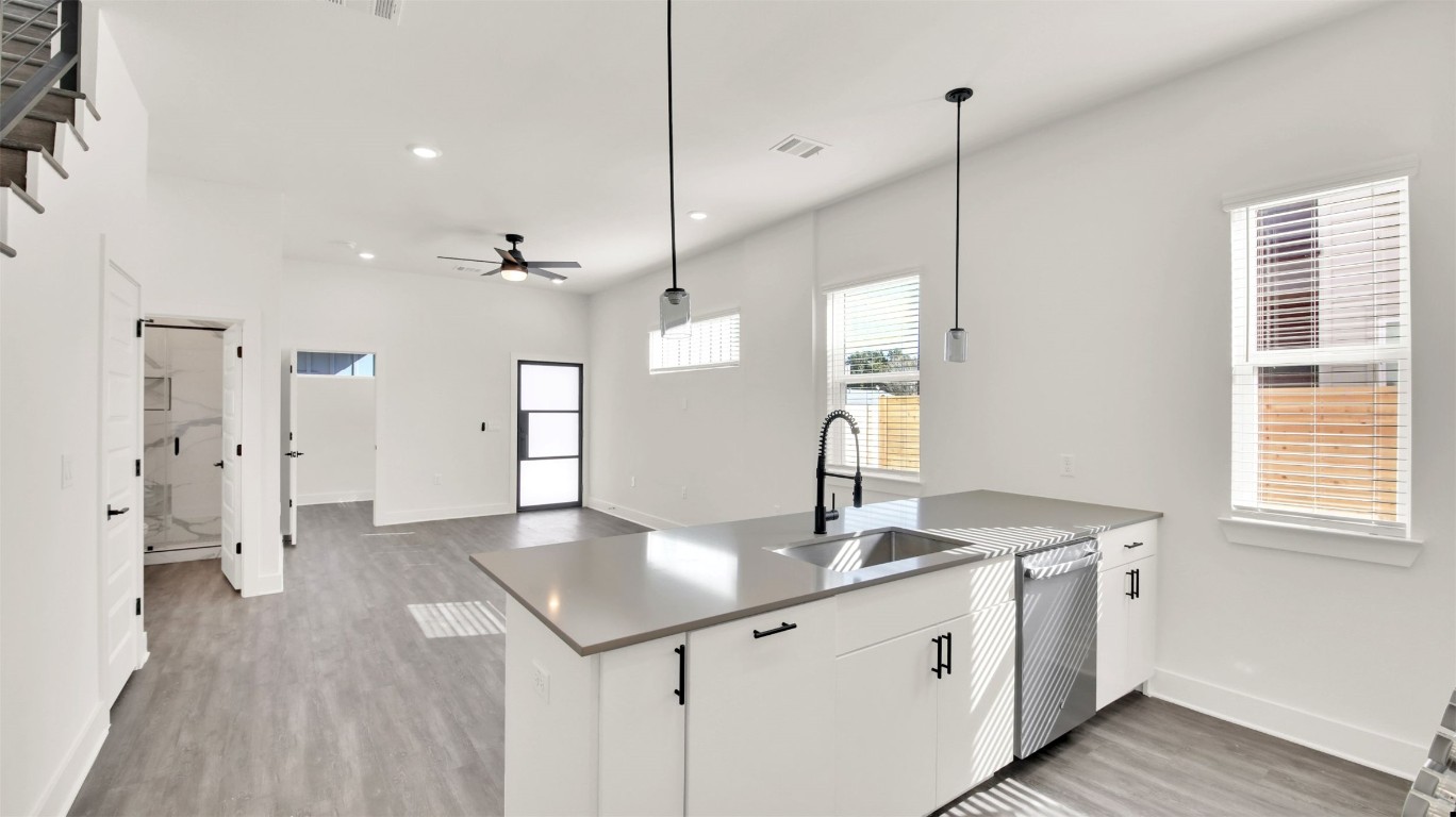 1106 Begonia Terrace, Unit 2 Austin, TX 78741 - Photo 13 of 33