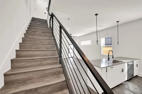 a view of entryway and hall