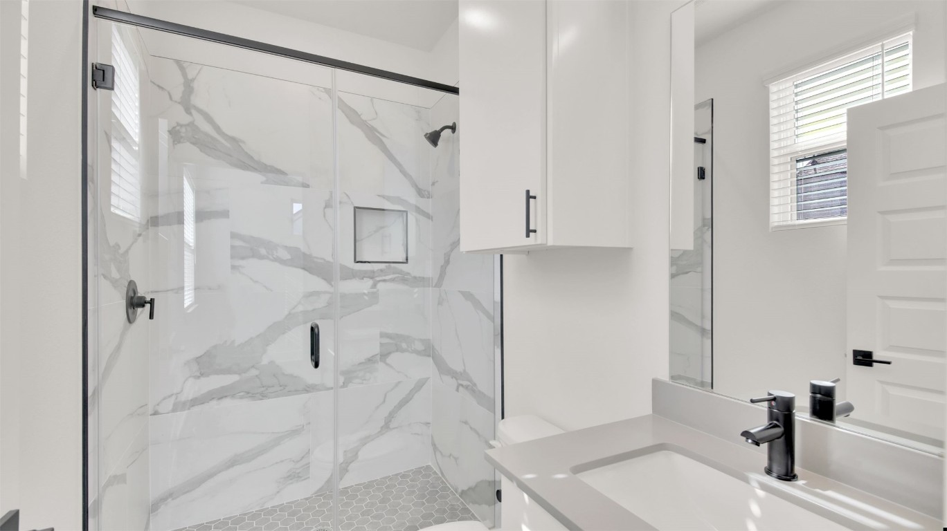 1106 Begonia Terrace, Unit 2 Austin, TX 78741 - Photo 24 of 33