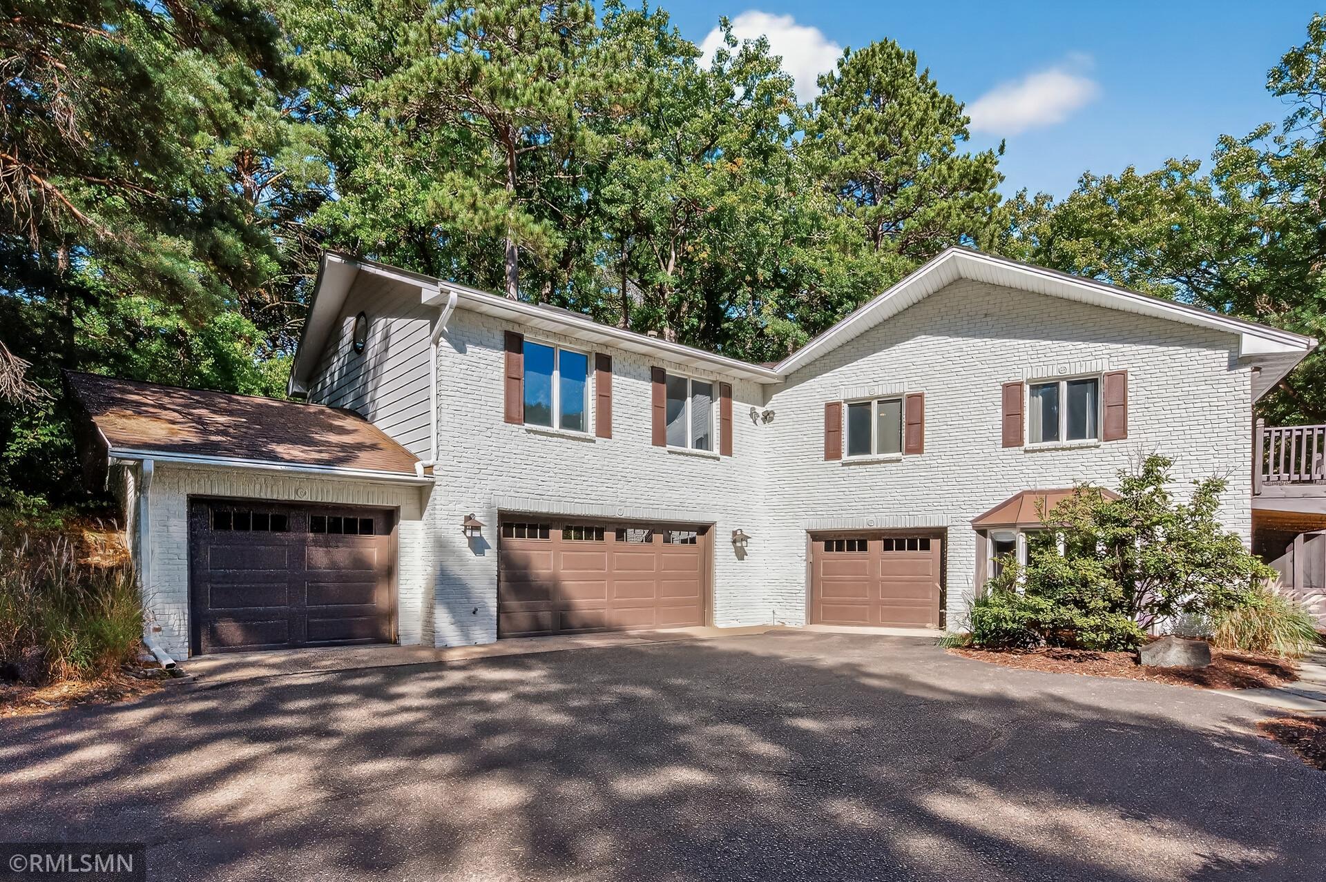 41 Evergreen Road Dellwood, MN 55110 - Photo 1 of 55