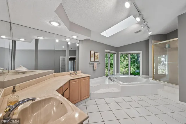 $724,900 | 41 Evergreen Road, Dellwood, MN 55110