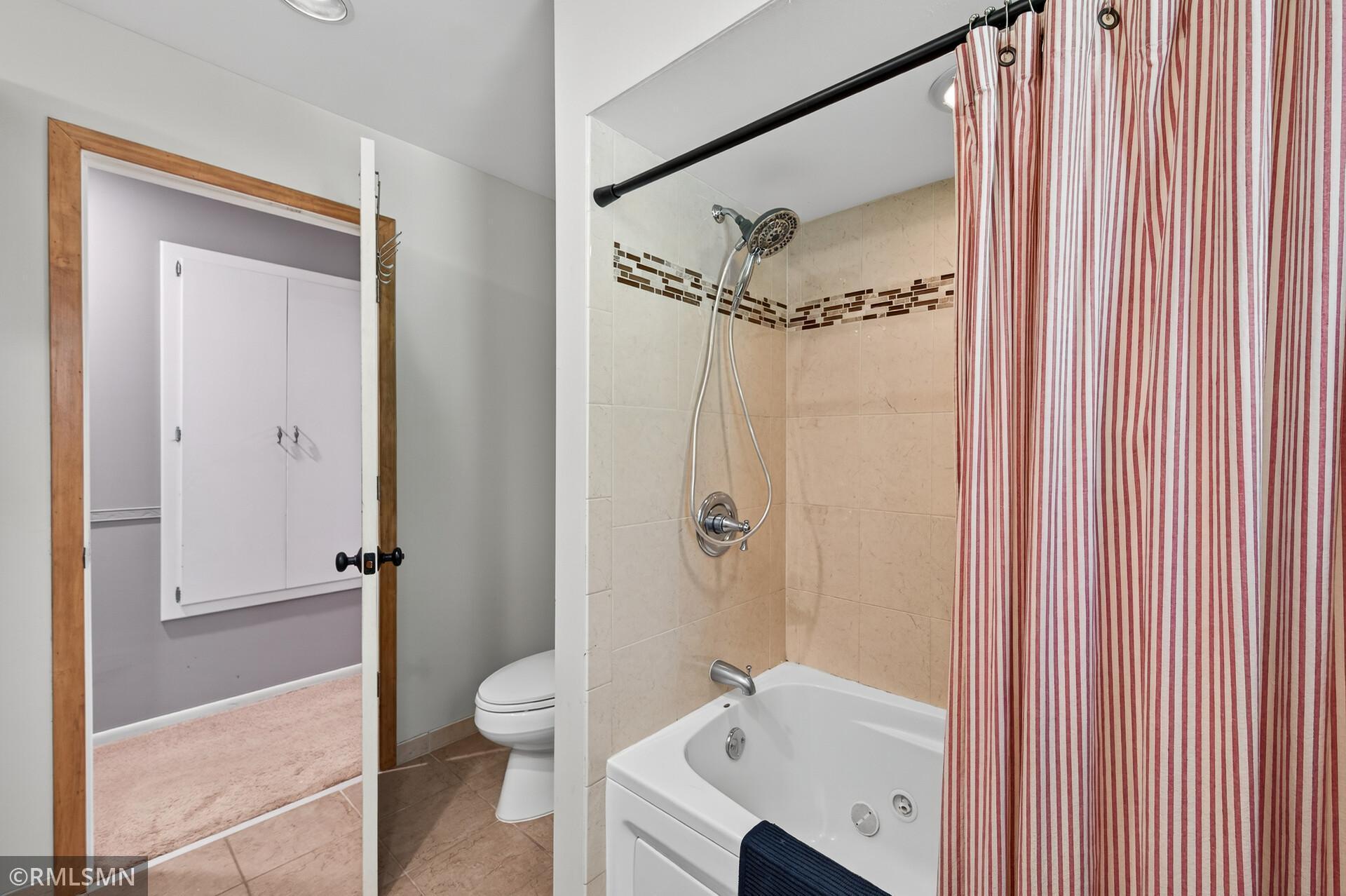 41 Evergreen Road Dellwood, MN 55110 - Photo 26 of 55