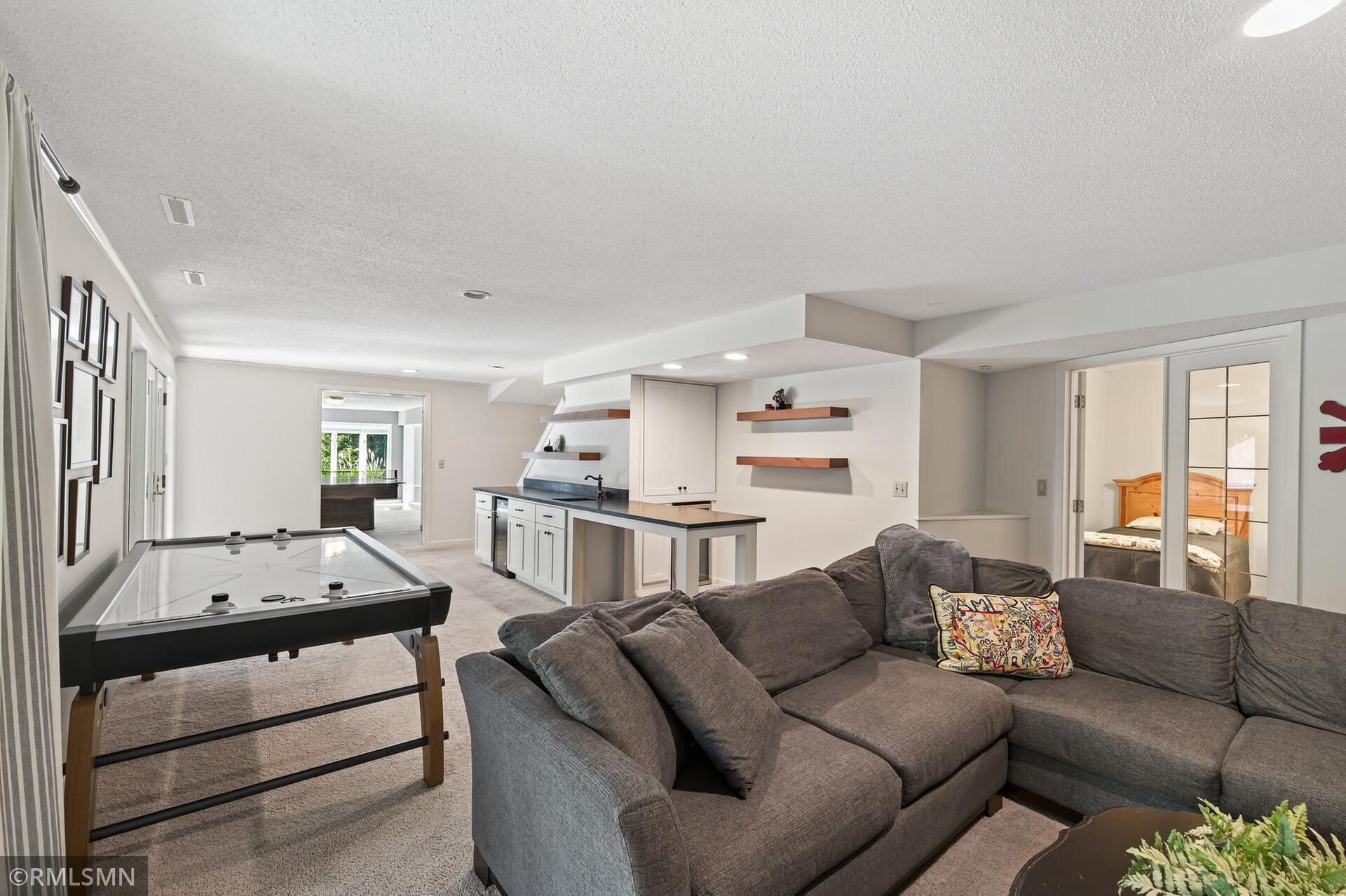 41 Evergreen Road Dellwood, MN 55110 - Photo 29 of 55