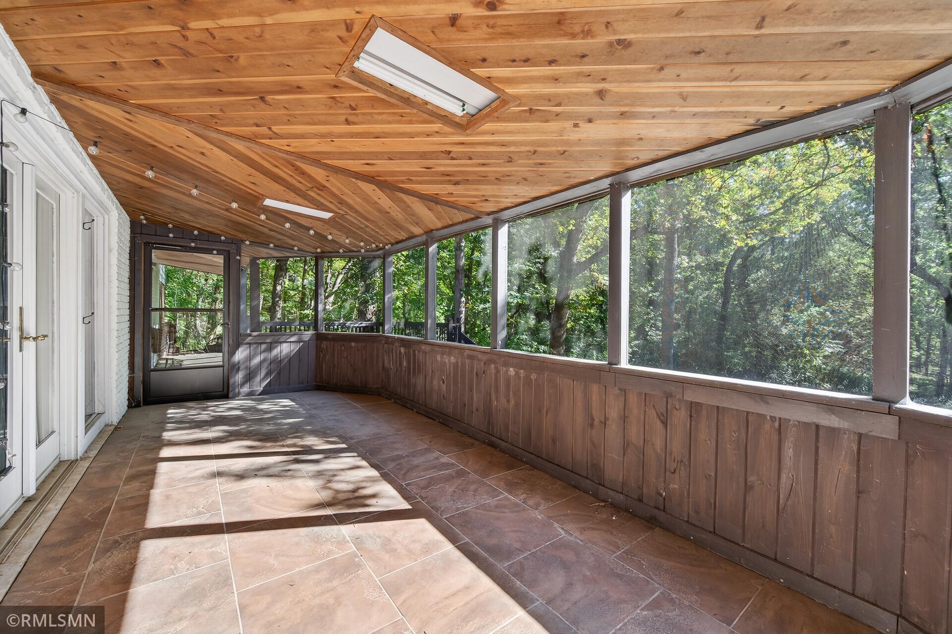 41 Evergreen Road Dellwood, MN 55110 - Photo 42 of 55