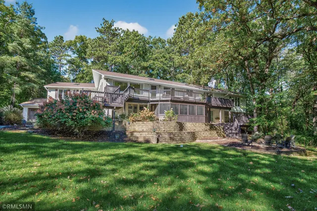 $724,900 | 41 Evergreen Road, Dellwood, MN 55110