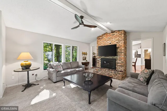 $724,900 | 41 Evergreen Road, Dellwood, MN 55110