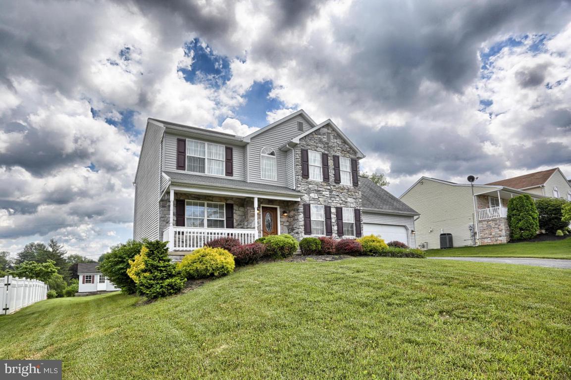 215 Browning Road Lancaster, PA 17602 - Photo 4 of 52 Gallery Image 4