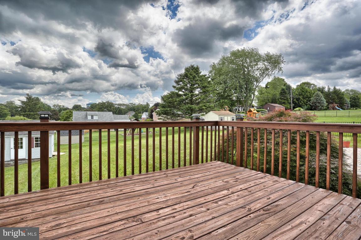 215 Browning Road Lancaster, PA 17602 - Photo 8 of 52 Gallery Image 8