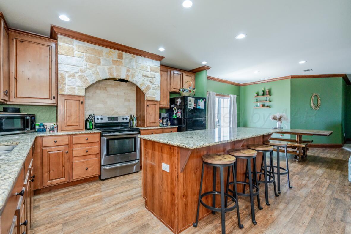 9960 South County Line Road Channing, TX 79018 - Photo 6 of 25 19