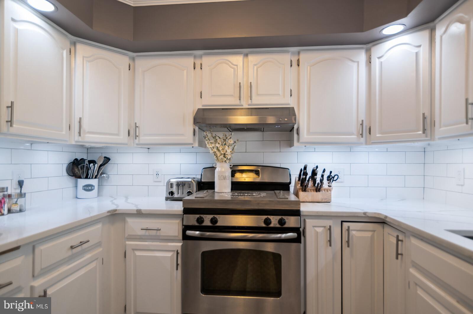 19 Claude Road Hamilton, NJ 08620 - Photo 10 of 26 Gallery Image 10