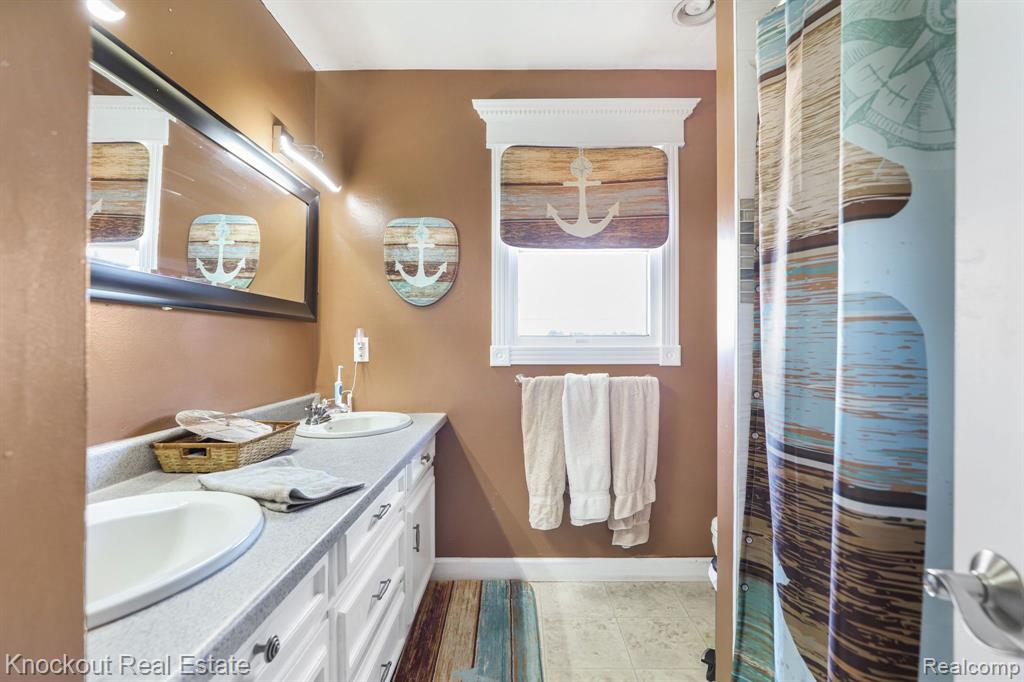 4915 Barnes Road Millington, MI 48746 - Photo 38 of 67 Gallery Image 38