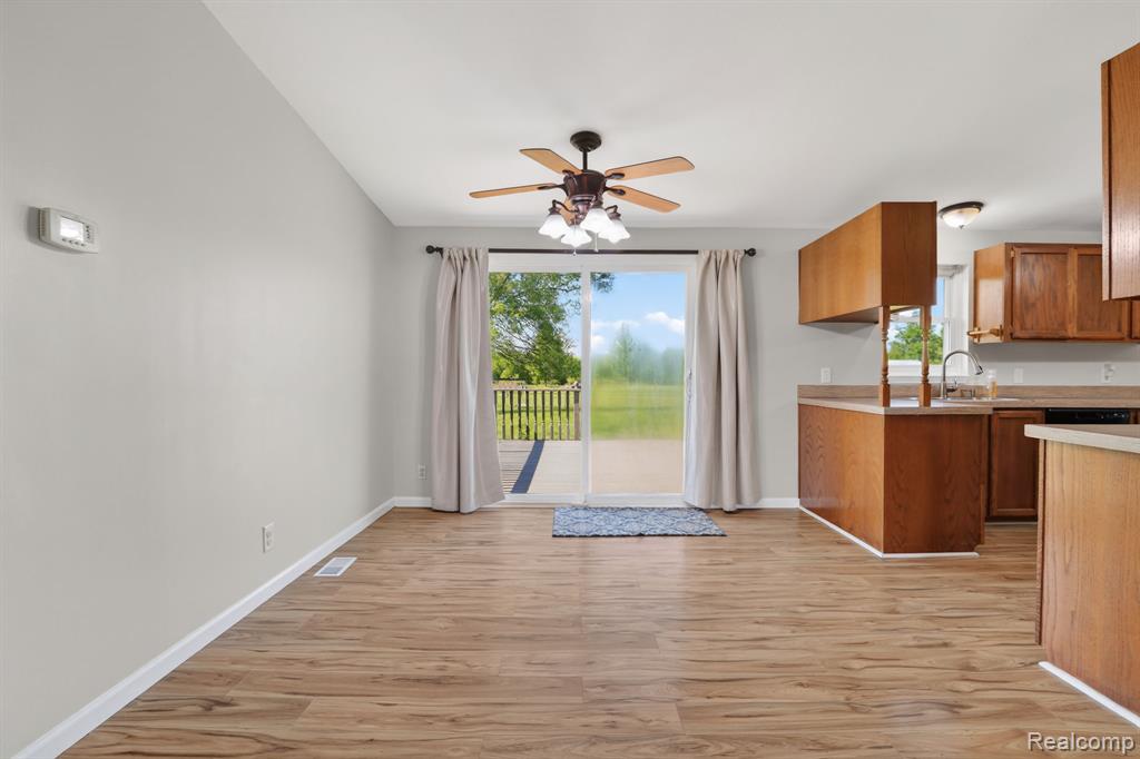 4050 West Thompson Road Linden, MI 48451 - Photo 11 of 36