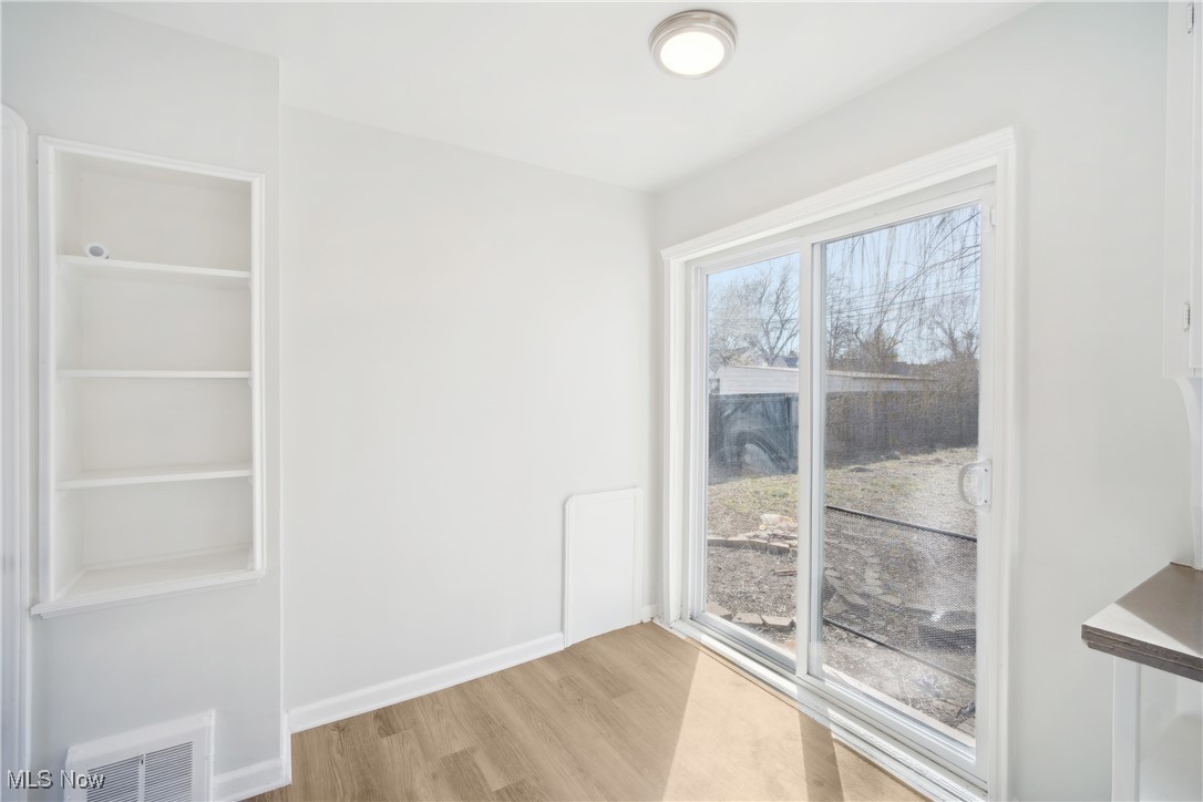 9061 Snow Road Cleveland, OH 44130 - Photo 21 of 30