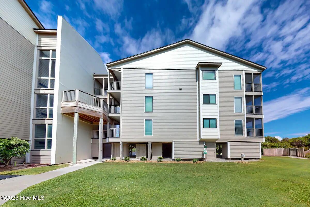 2511 West Fort Macon Road, Unit B310 Atlantic Beach, NC 28512 - Photo 4 of 4 Exterior