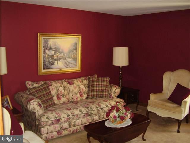 855 York Road Carlisle, PA 17015 - Photo 5 of 22 Gallery Image 5
