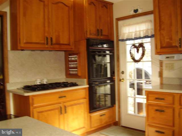 855 York Road Carlisle, PA 17015 - Photo 8 of 22 Gallery Image 8
