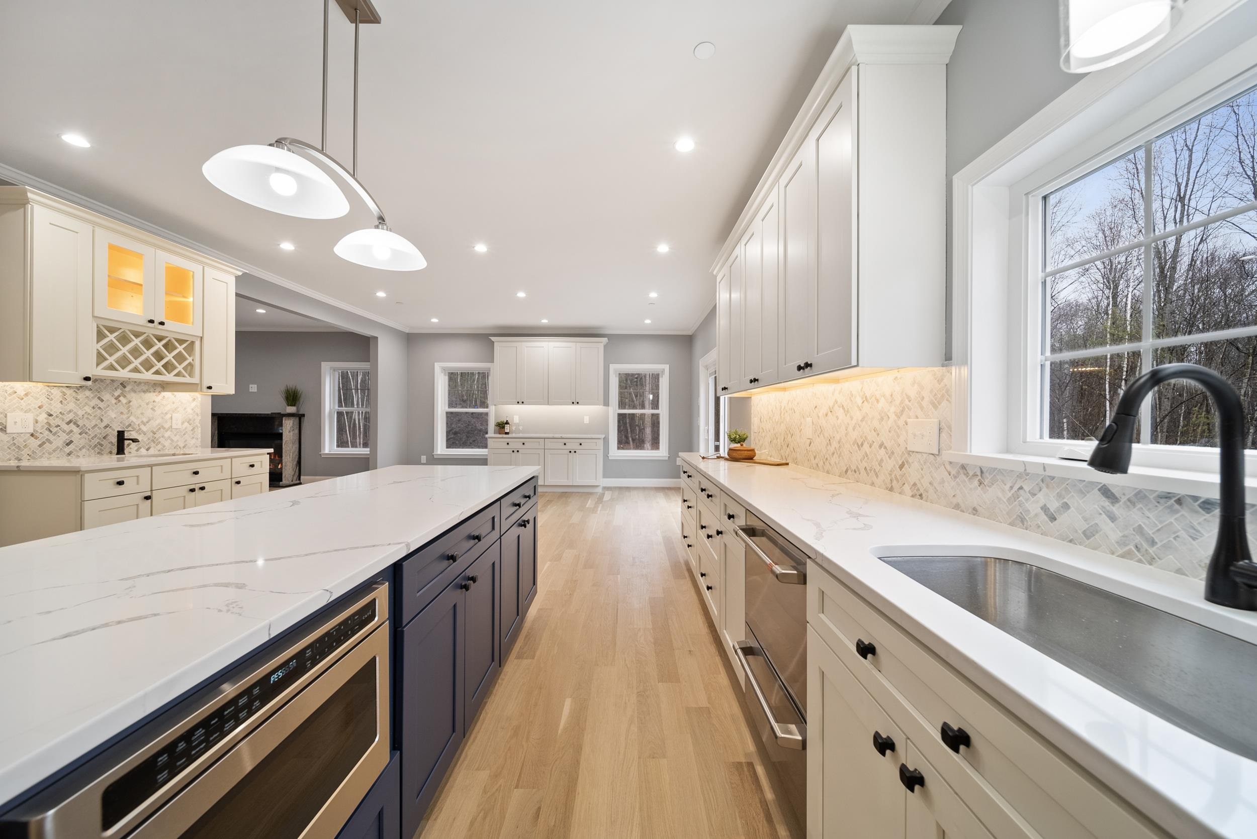 39 Mill Road Derry, NH 03038 - Photo 12 of 57