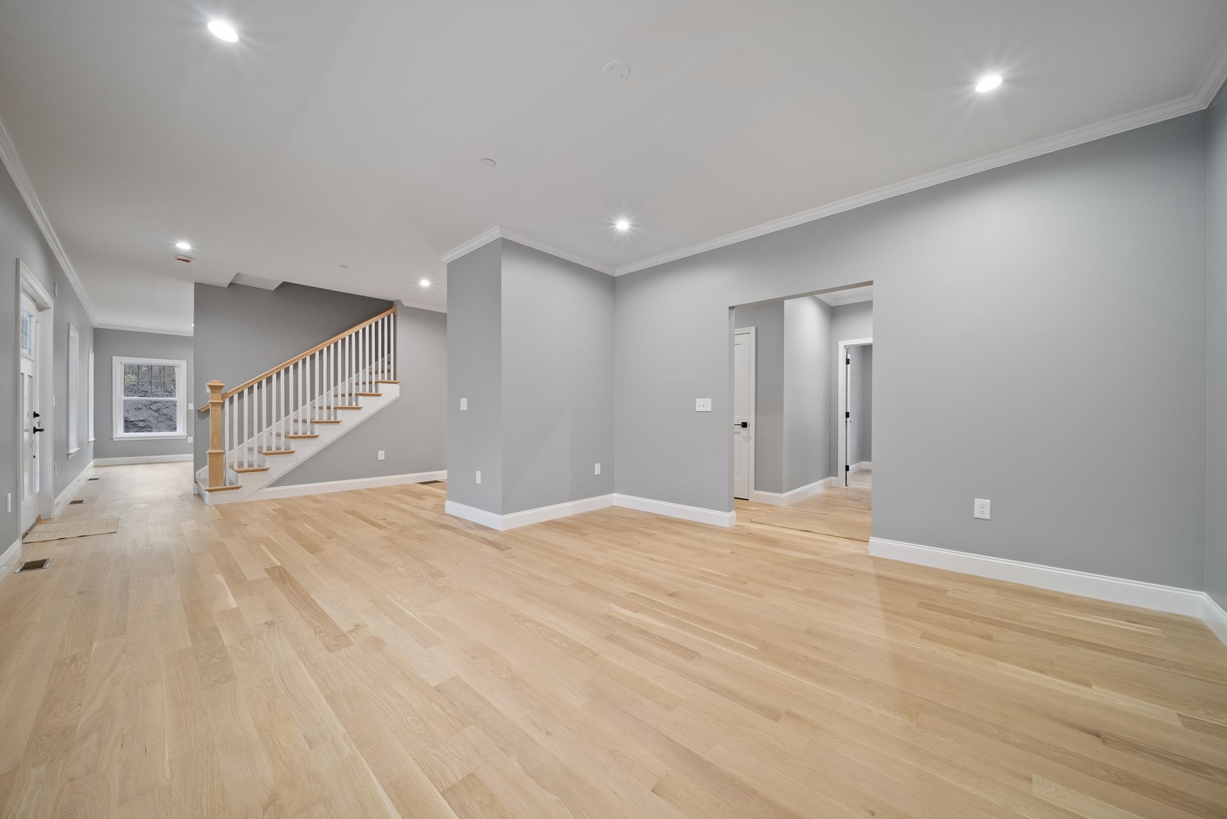 39 Mill Road Derry, NH 03038 - Photo 18 of 57