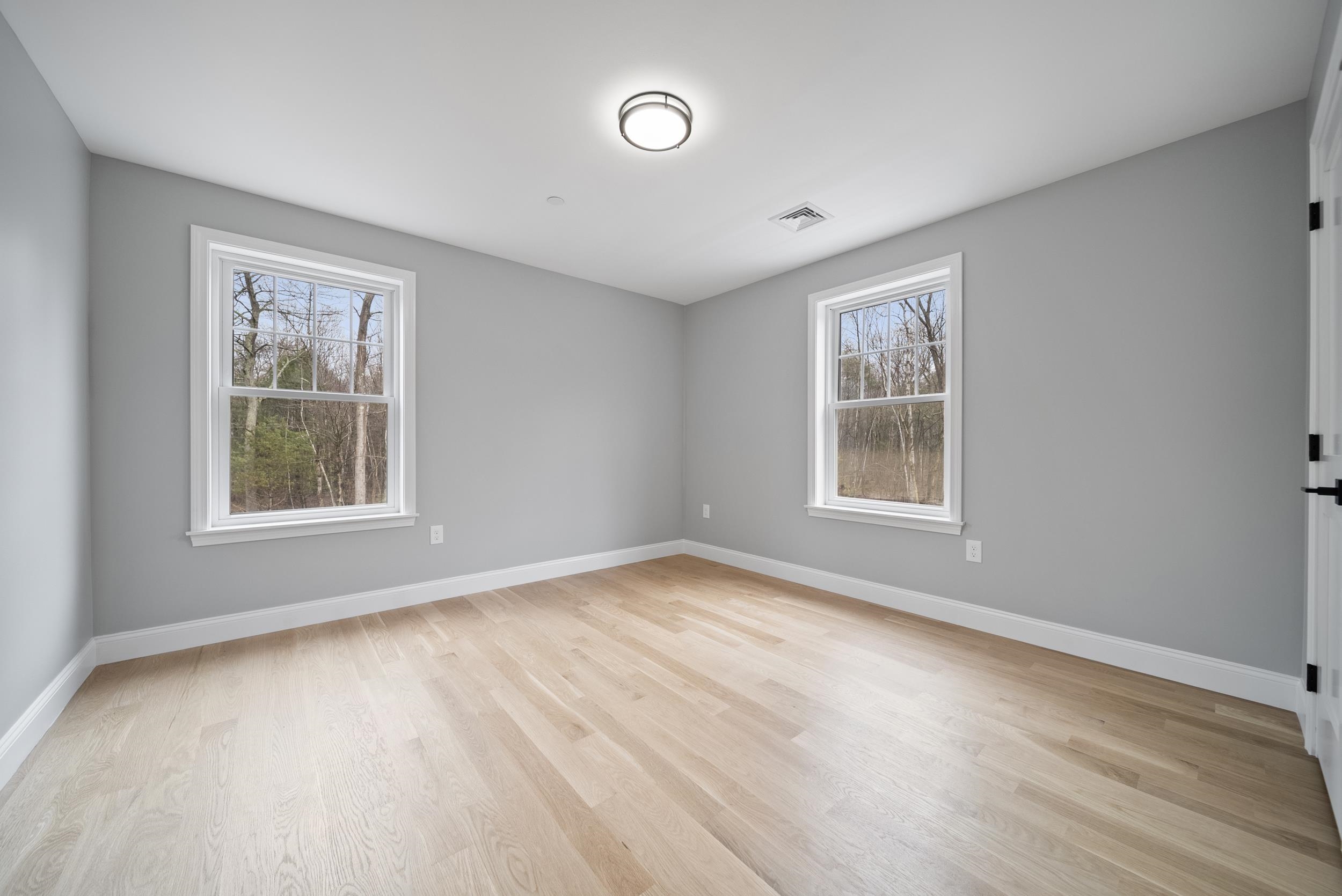 39 Mill Road Derry, NH 03038 - Photo 37 of 57