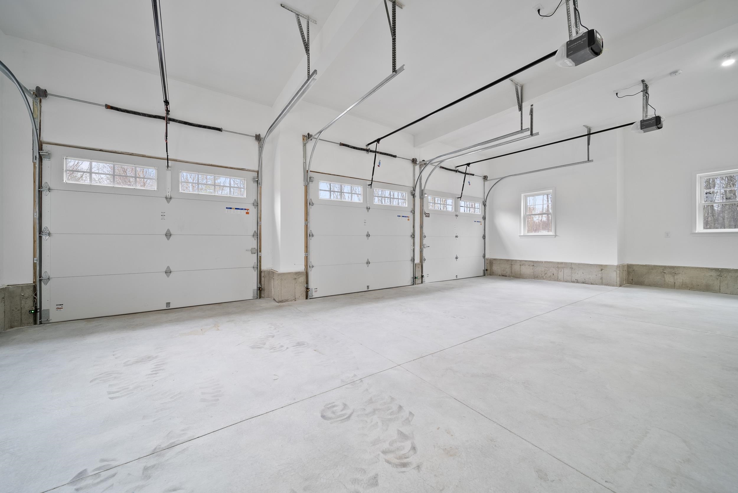 39 Mill Road Derry, NH 03038 - Photo 45 of 57