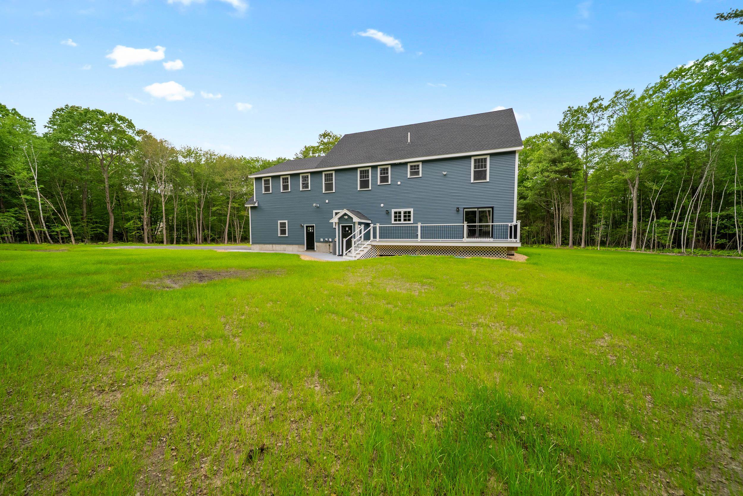 39 Mill Road Derry, NH 03038 - Photo 52 of 57