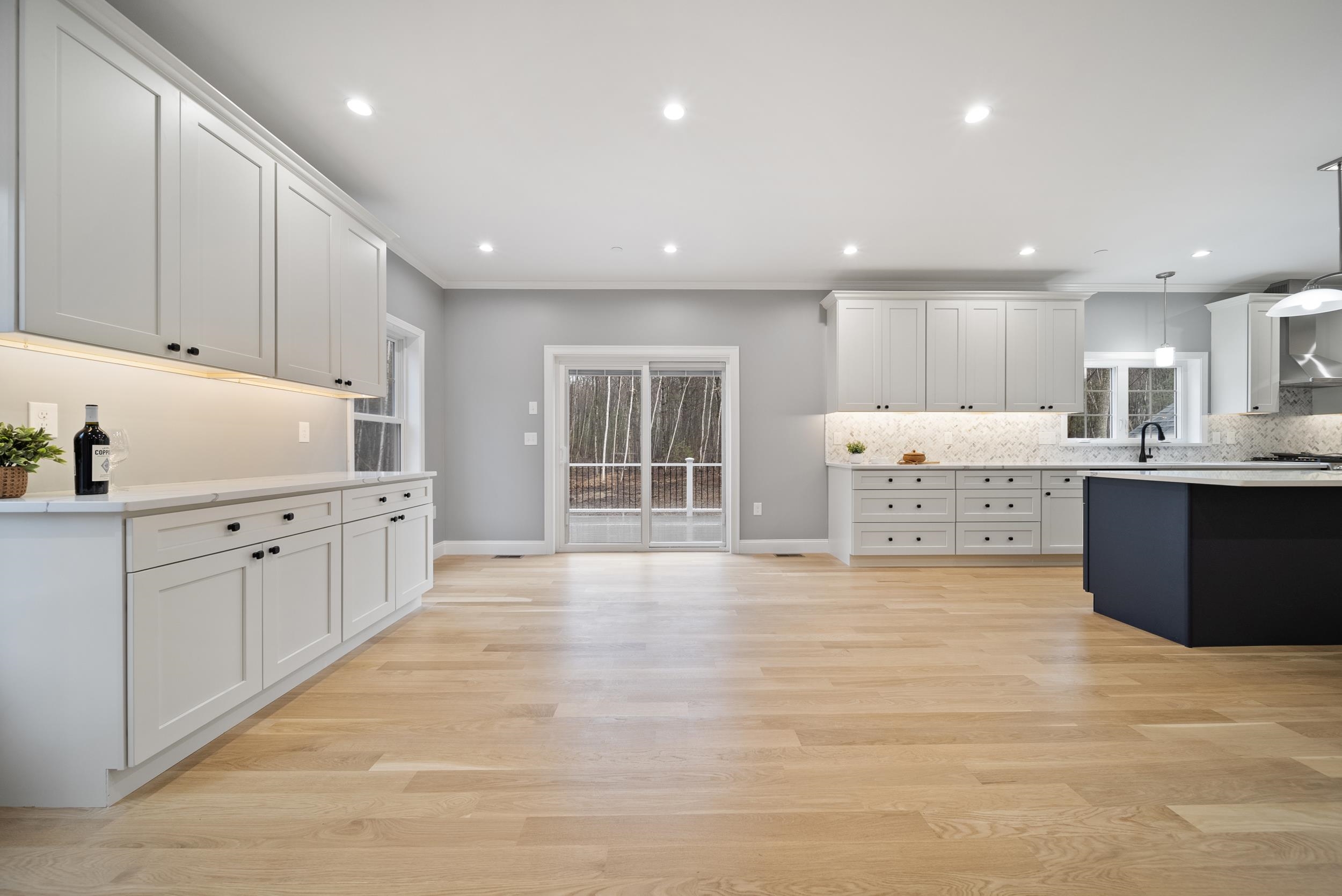 39 Mill Road Derry, NH 03038 - Photo 9 of 57