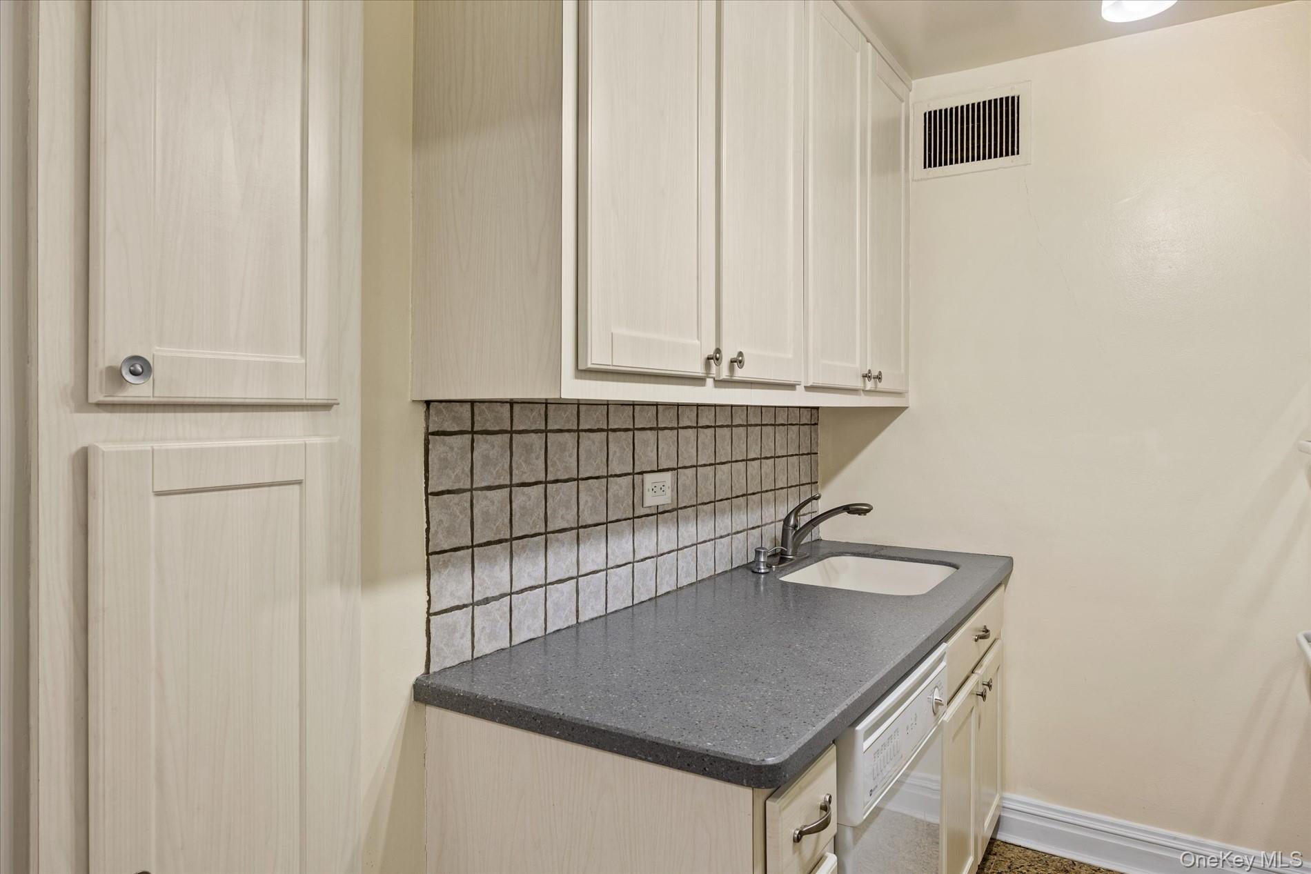 102-10 66th Road, Unit 12A Queens, NY 11375 - Photo 11 of 26