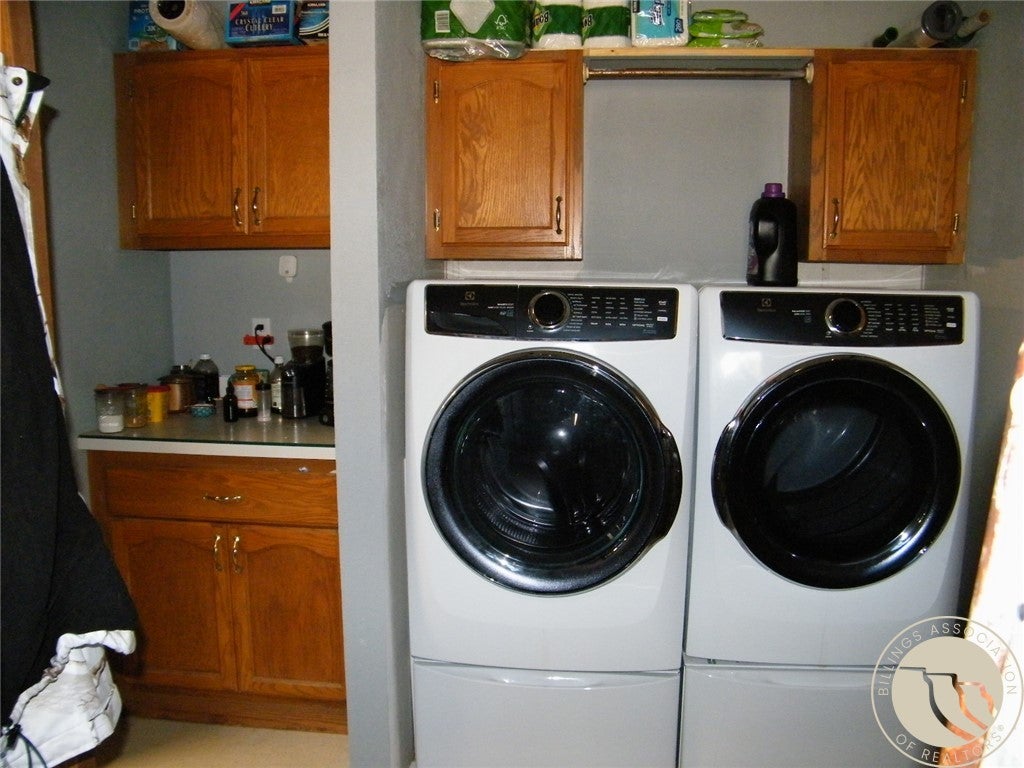 101 Smith Road Roundup, MT 59072 - Photo 11 of 28 Utility room with coffee bar