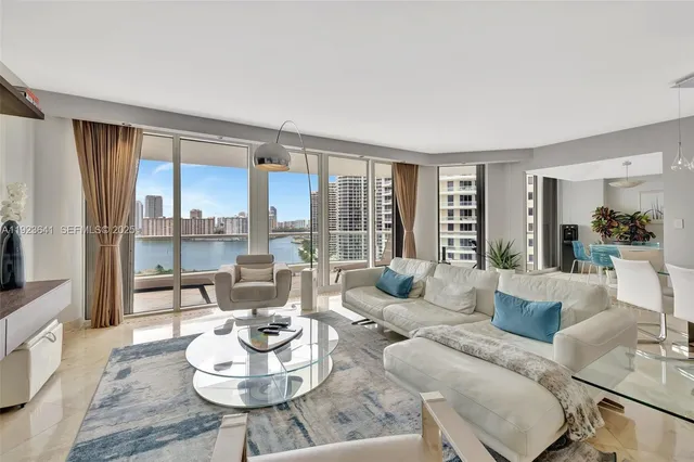 $1,399,000 | 7000 Island Boulevard, Unit 1701, Aventura, FL 33160