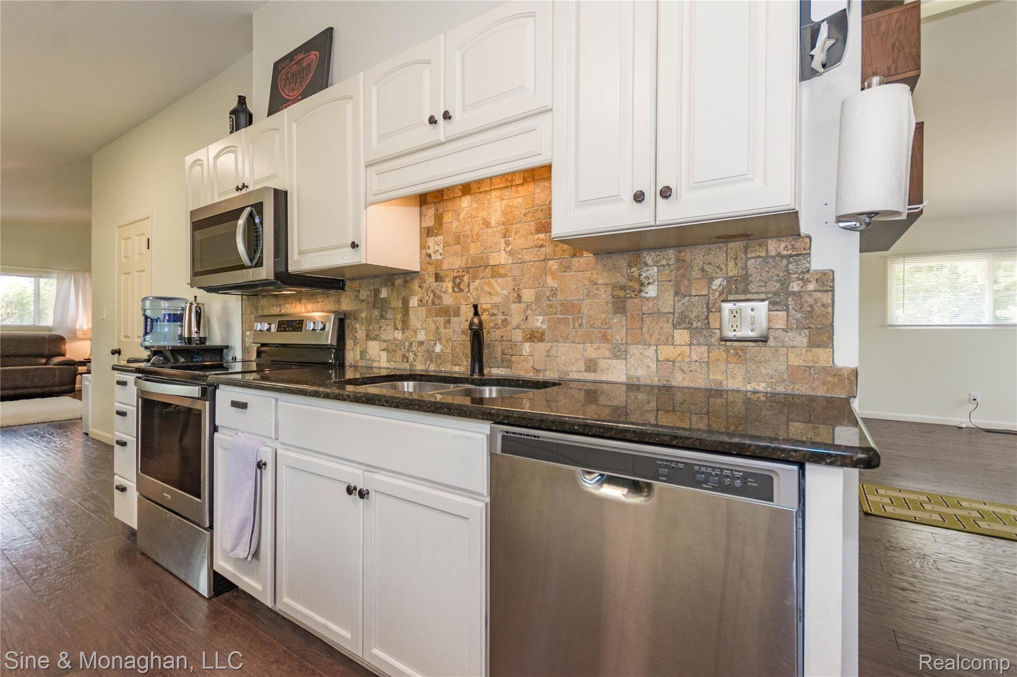55 Stark Road Rochester, MI 48307 - Photo 21 of 37 DSC_8861-2.jpg